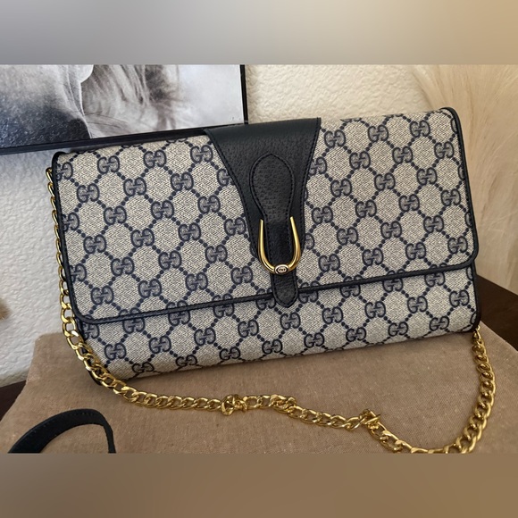 Gucci 2way Clutch Bag - Picture 2 of 14
